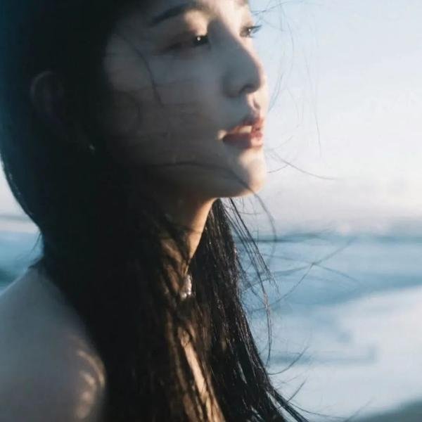 爱很真水很深